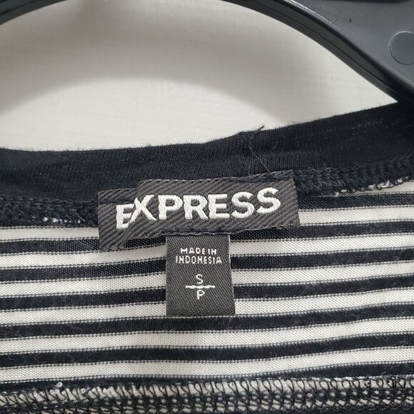 Express Women's Black & White Stripe Mix Print Cap Sleeve Rayon Knit Top Size S - Picture 3 of 6